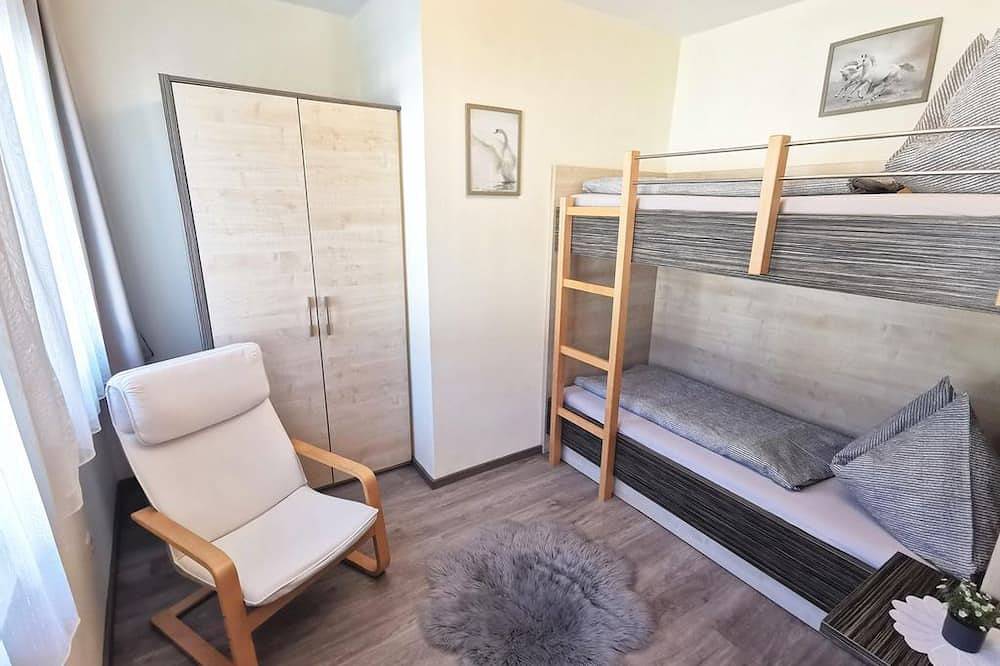 Ganze Wohnung, Appartement für 2-3 Pers. mit Balkon u. Seeblick - Appartements Diana in Millstatt, Bezirk Spittal an der Drau