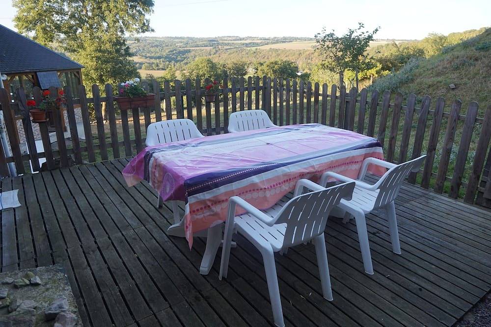 Gite A La Ferme de la Courbe in Les Isles-Bardel, Région de Caen