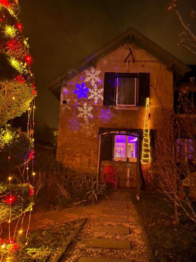 Gîte pour 2 personnes, avec terrasse et jardin à Décines-Charpieu - 4