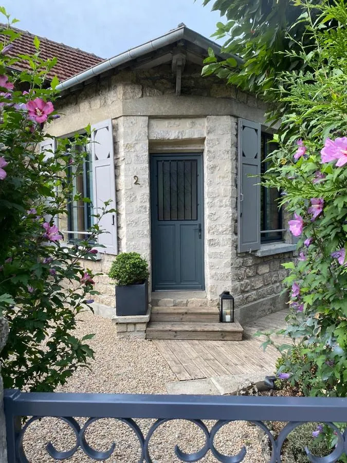 Chambre d’hôte pour 2 personnes, avec terrasse ainsi que vue et jardin - 1
