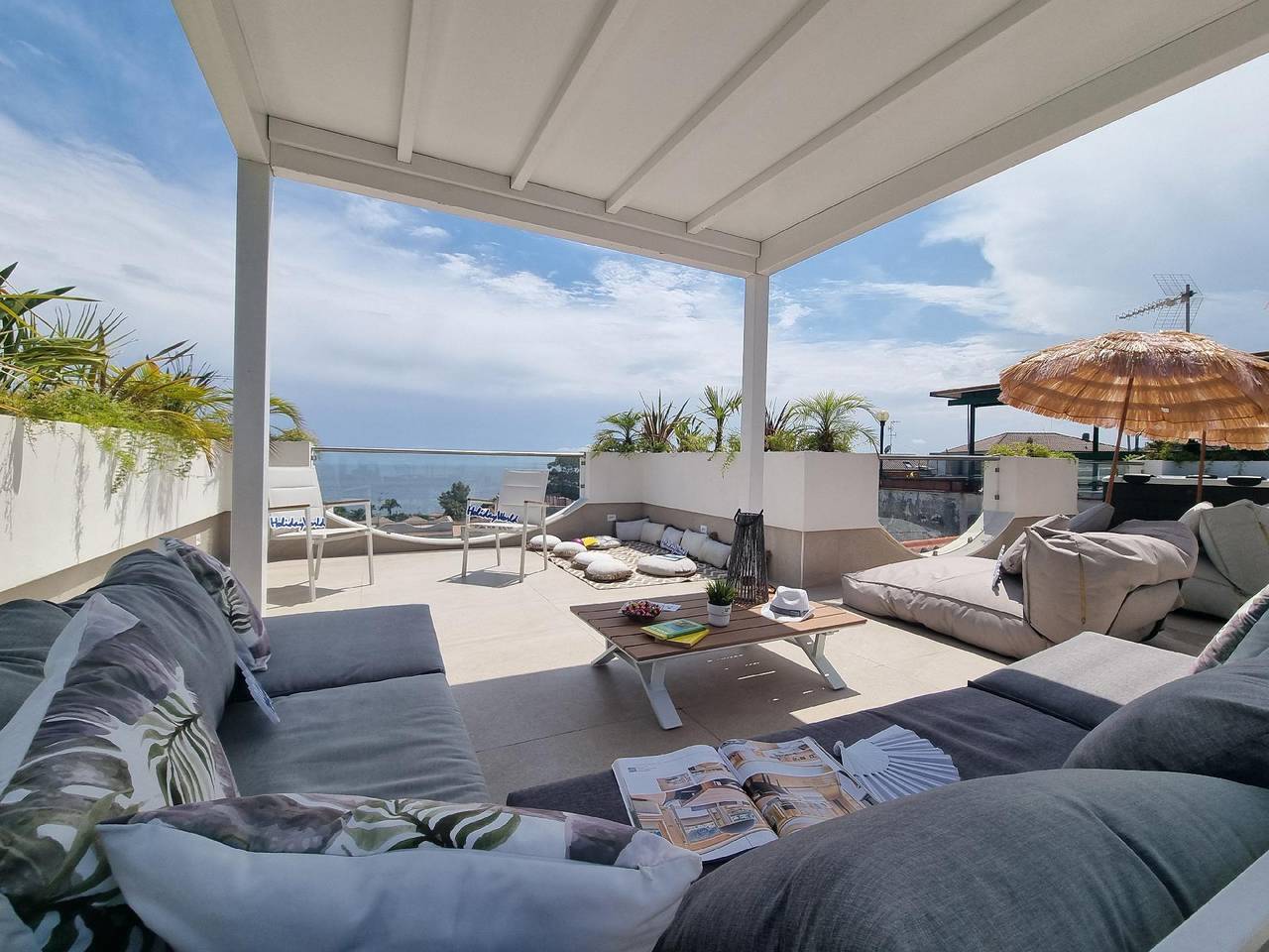 Apartamento vacacional entero, Saint Barth by Holiday World in Aci Castello (Borgo), Aci Castello