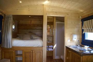 Camping pour 4 Personnes dans Doué-en-Anjou, Région de Saumur, Photo 3