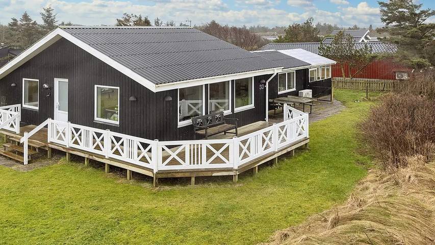 Ferienhaus für 9 Personen, mit Terrasse und Whirlpool, mit Haustier