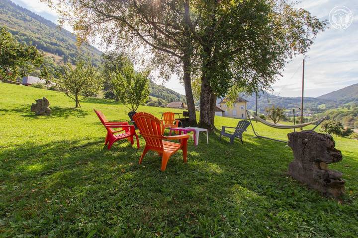 Gîte pour 12 personnes, avec jardin dans Station Aillons Margeriaz - 4