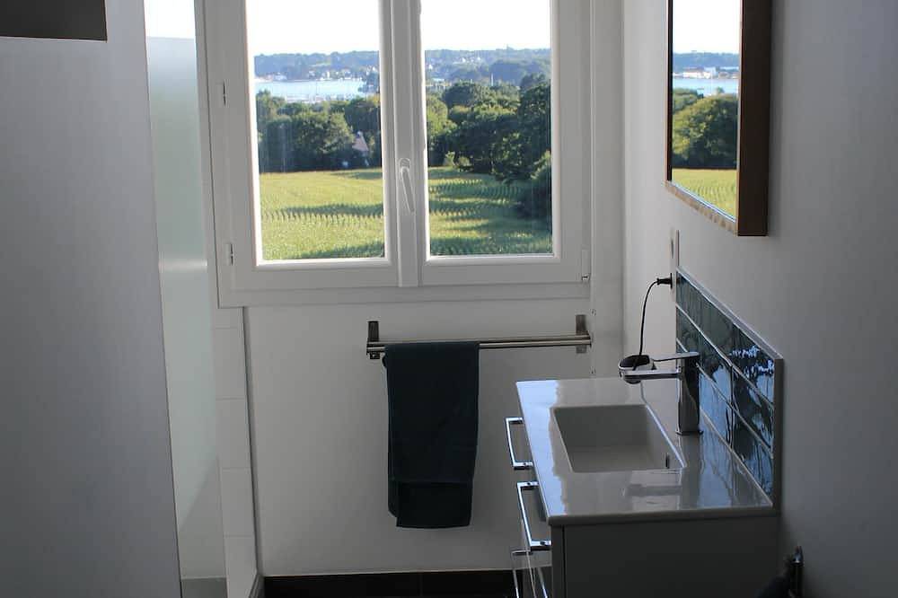 Apartamento entero, Encantador apartamento con magnificas vistas al mar. in La Forêt-Fouesnant, Côte de Cornouaille