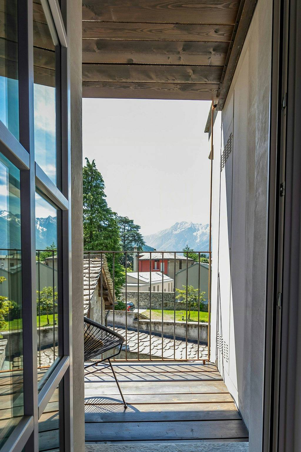 Ganze Wohnung, Moderne Maisonette-Wohnung im Herzen von Chiavenna in Kleven, Bernina-Alpen