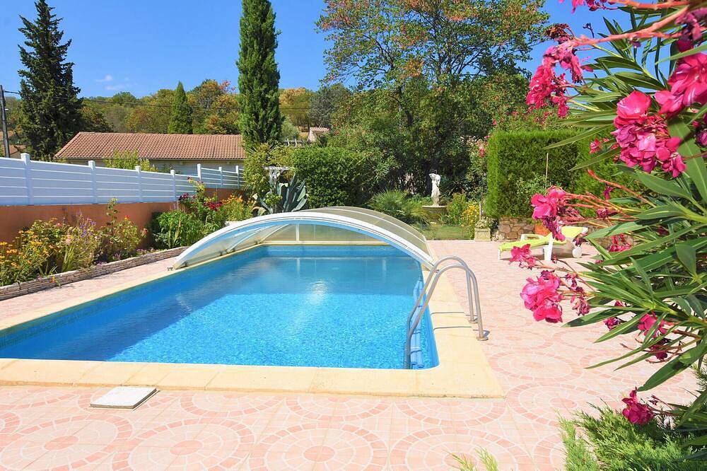 Beautiful home in Donzère with Wifi in Donzère, Nyons region