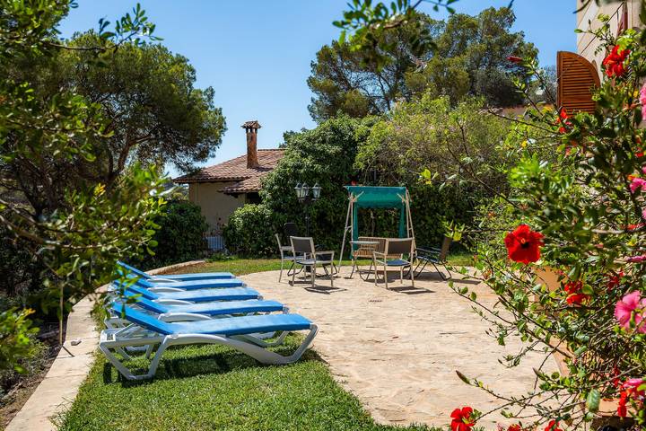 Villa 'Ca Ses Mestres' mit Meerblick, privater Terrasse und WLAN in Cala Santanyí, Santanyí