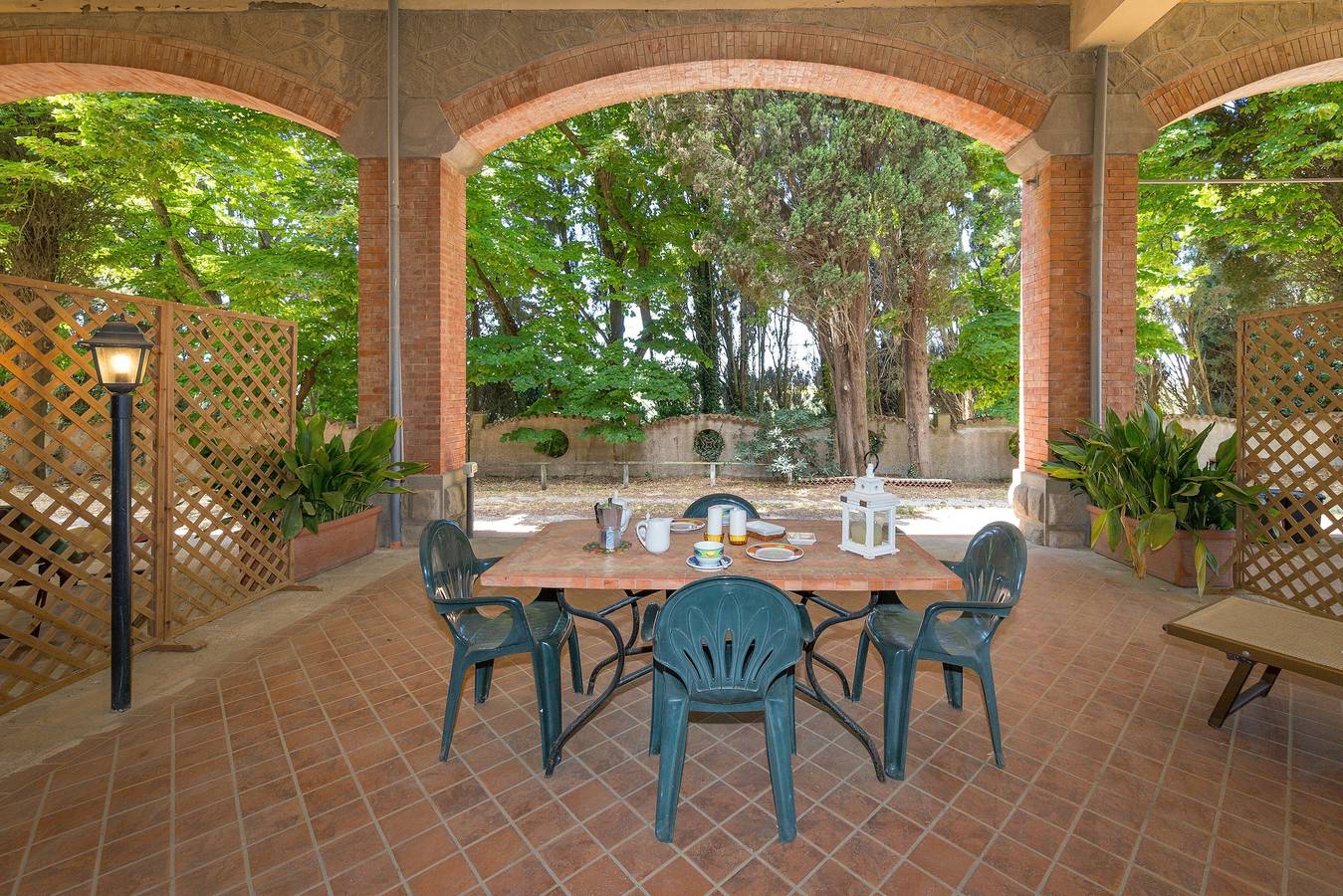 Ganze Wohnung, Ferienwohnung 'Villa I Tigli - Pansy' mit Gemeinschaftspool, Wlan und Klimaanlage in Campiglia Marittima, Etruskische Küste