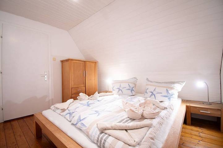 Ferienhaus für 10 Personen, mit Pool und Garten sowie Terrasse in Butjadingen - 2