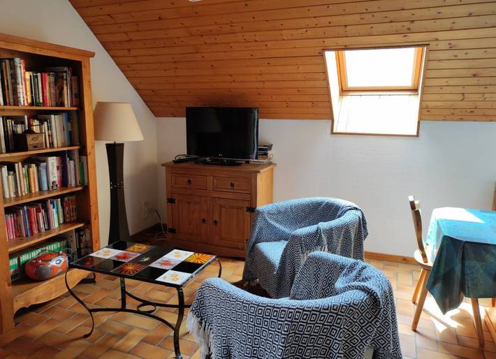 Gîte pour 6 personnes, avec terrasse et jardin dans Bauges - 3