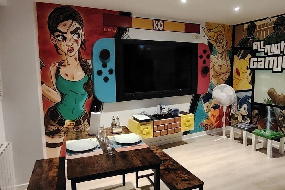 Appartement entier, Maison Game.  avec grand écran, à 10 minutes de Roissy-Cdg. Idéal pour tous. in Villeneuve-sous-Dammartin, Seine-et-Marne