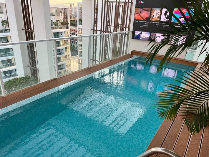 Location de vacances pour 10 personnes, avec piscine ainsi que terrasse et vue, animaux acceptés à Eilat