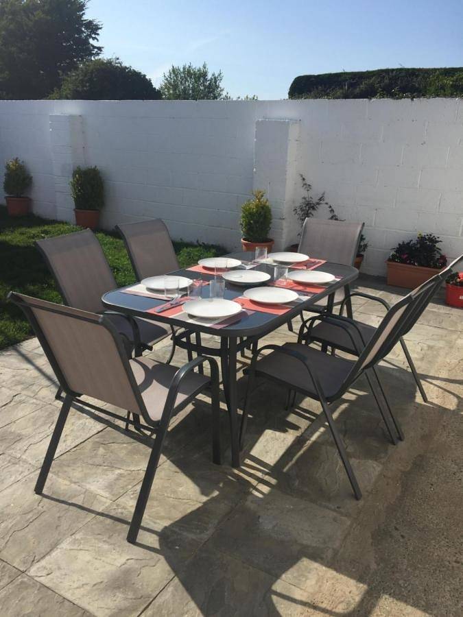 Holiday home for 8 people with garden in Rosslare, County Wexford