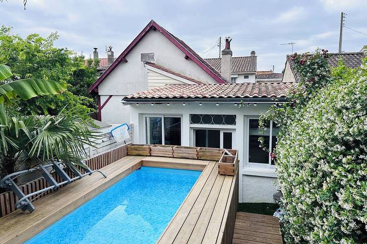 Ferienhaus für 8 Personen, mit Pool und Terrasse - 1
