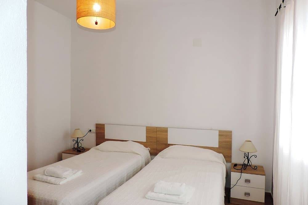 Villa Matilde, close to the beautiful Advocat cove and with sea views in Benissa, Costa Blanca