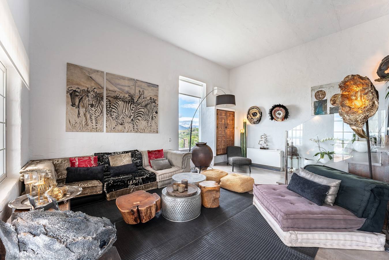 Villa 'El Cortijo' with Sea View, Private Pool and Wi-Fi in Mijas, Costa del Sol