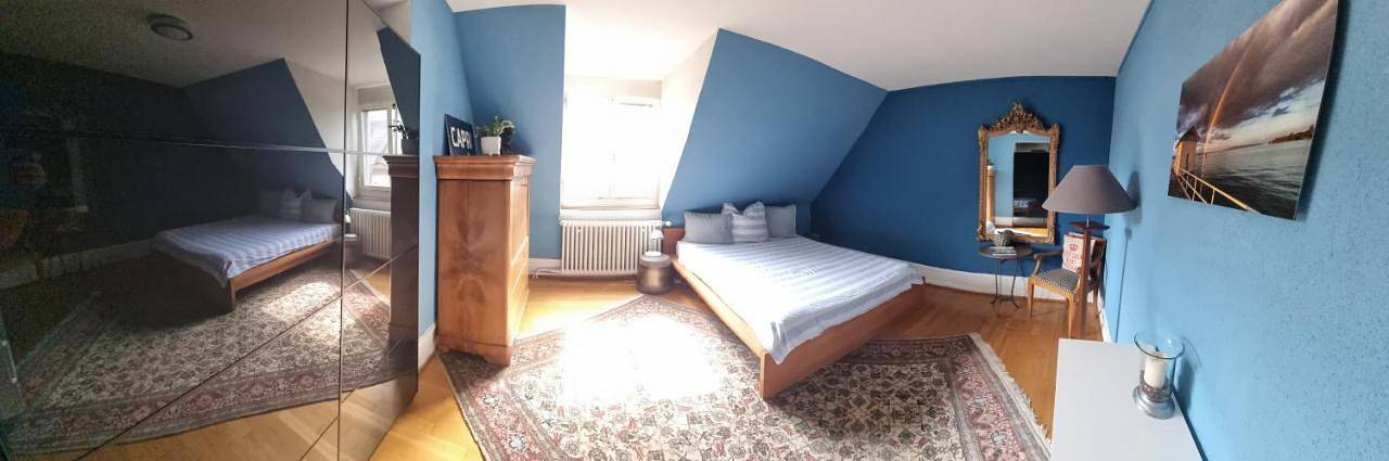 Apartamento de férias inteiro, Double Room with Shared Bathroom in Zurique, Bezirk Zürich