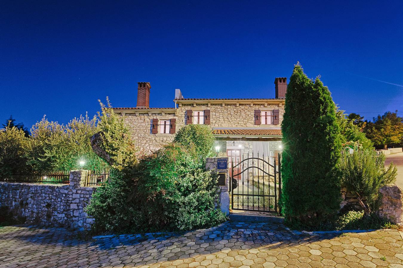 Villa voor 6 personen met balkon/terras in Kršan, Oostkust Istrië
