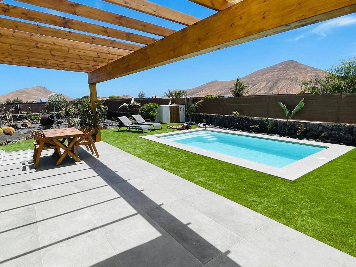 Bungalow + Piscina independiente in La Oliva, Fuerteventura