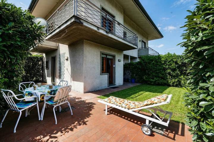 Appartamento per 6 persone, con Terrazza a Marina di Massa