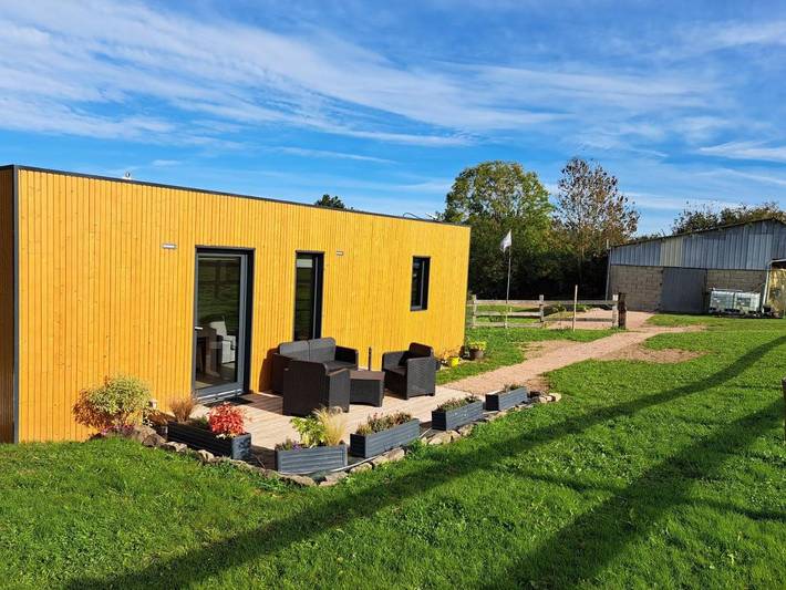 Gîte pour 3 personnes, avec terrasse et jardin, animaux acceptés à La Villette
