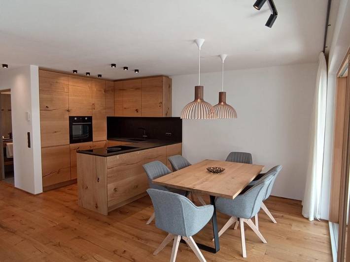 Ferienwohnung für 4 Personen, mit Seeblick und Ausblick sowie Terrasse