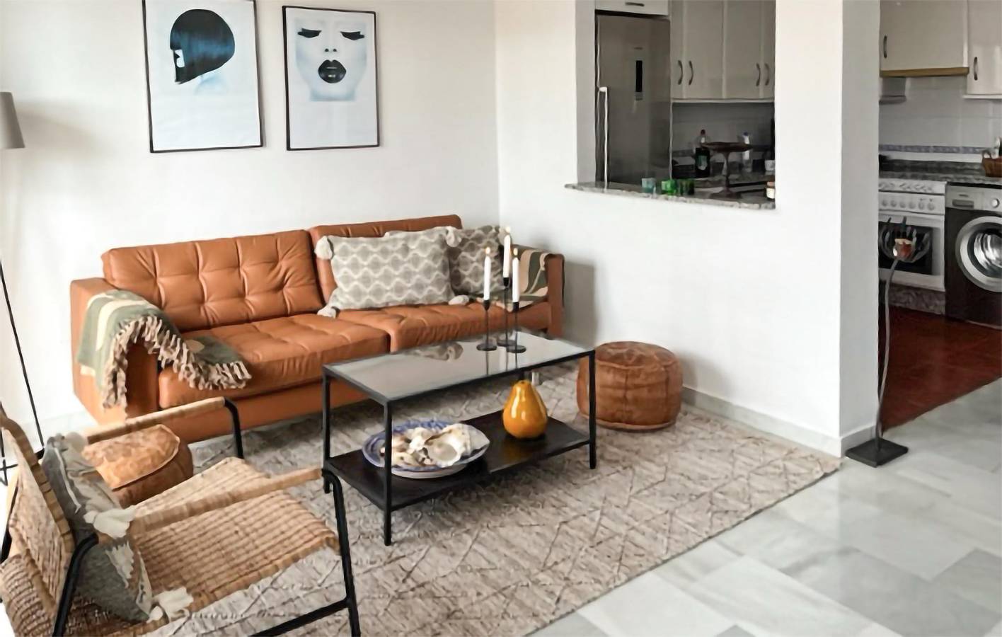 Apartamento vacacional entero, Apartamento con vistas al mar, terraza y piscina in Playa de Burriana, Nerja