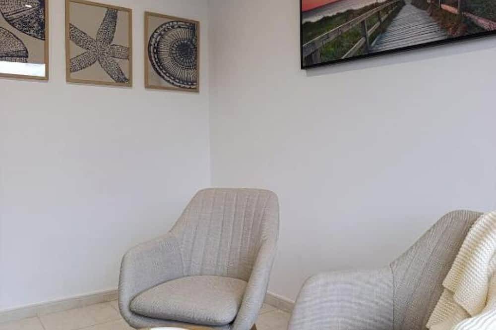 Ganze Wohnung, Vionta: Your cozy retreat with garden view near the beach in Ribeira, Rías Baixas
