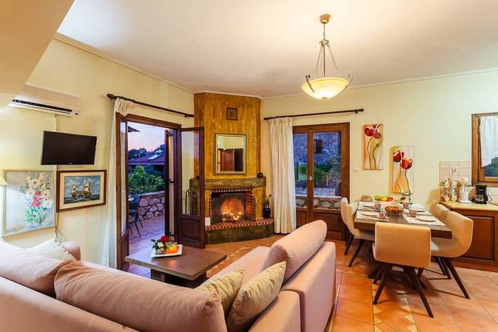 Location de vacances pour 6 personnes, avec jardin dans Stoupa - 3