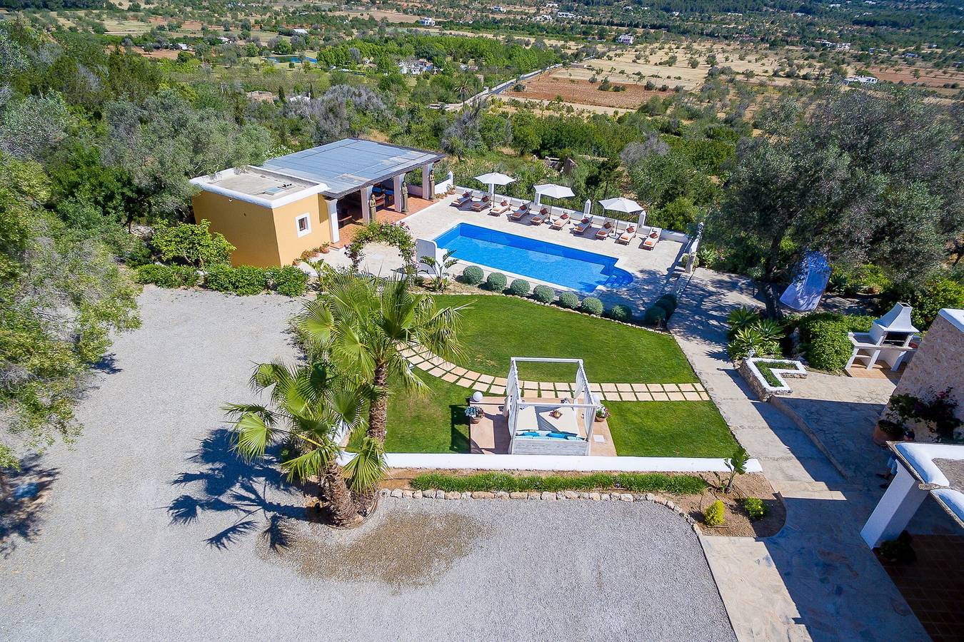 Villa 'Xumeu Den March' with Mountain View, Wi-Fi and Air Conditioning in Santa Eulària des Riu, East Ibiza