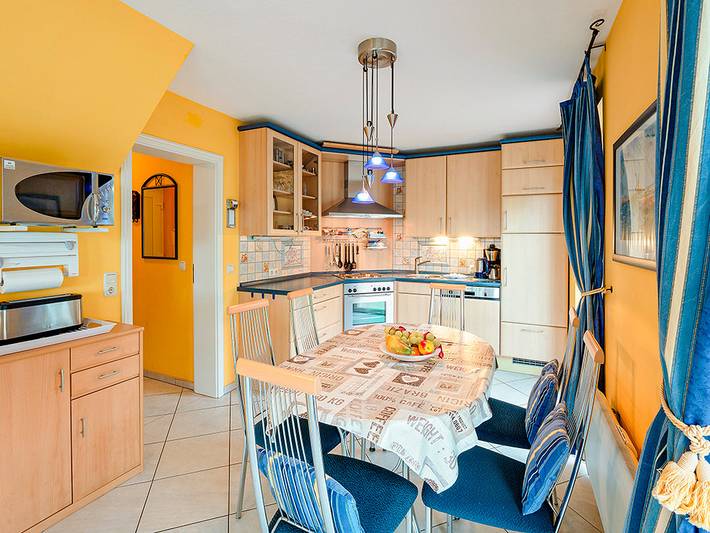 Ferienhaus für 6 Personen, mit Whirlpool und Terrasse sowie Garten in Rechlin - 4