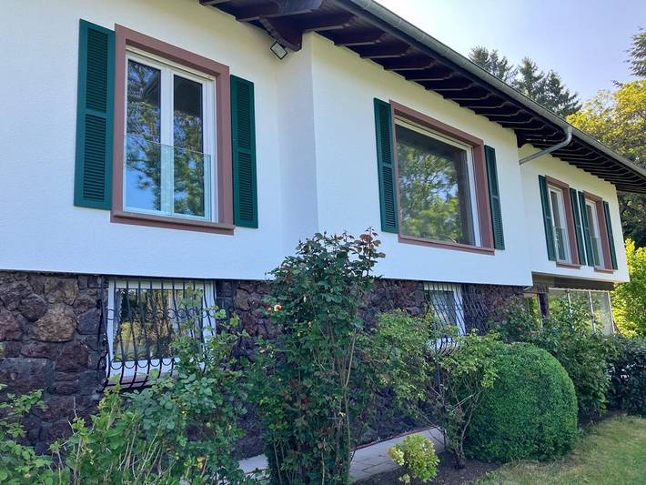 Ferienwohnung für 4 Personen, mit Terrasse und Garten in Schalkenmehren