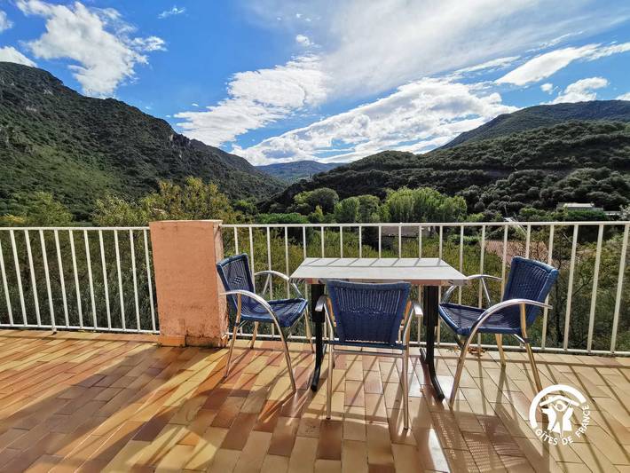 Gîte pour 4 personnes, avec terrasse ainsi que jardin et vue dans l' Hérault - 2