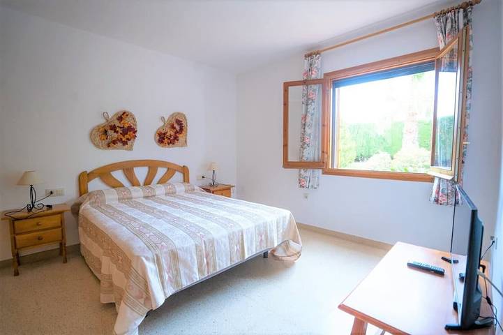 Chalet pour 9 personnes, avec terrasse et jardin à L'Ametlla de Mar - 4