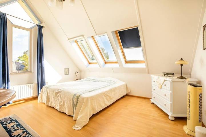 Location de vacances pour 4 personnes, avec jardin ainsi que piscine et balcon à Hoorn - 3