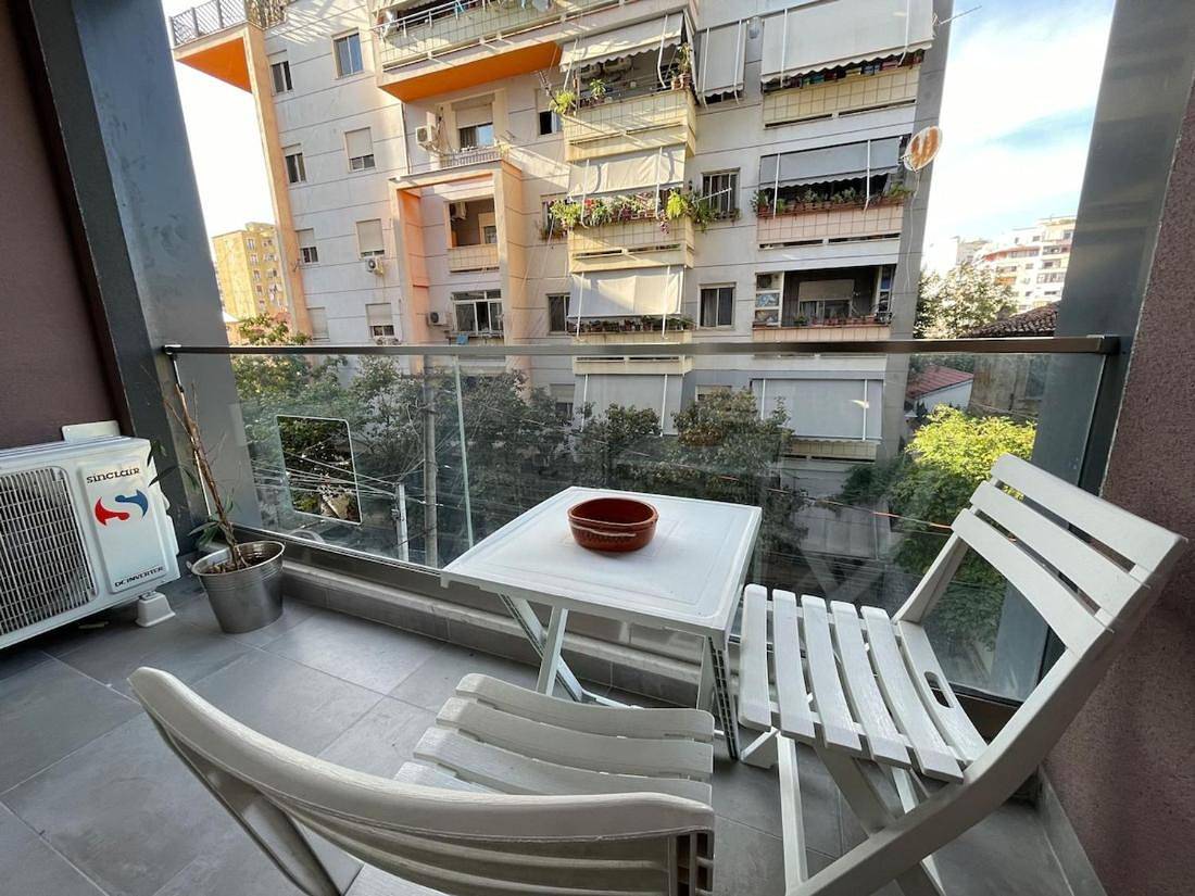 Ganze Wohnung, Bonbon 1 - Ruhig, zentral, 1 Schlafzimmer in Tiranë, Albanien