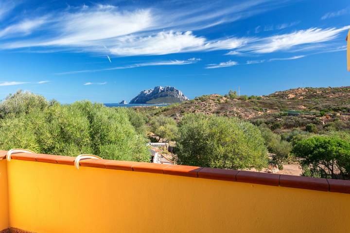 Gîte pour 4 personnes, avec balcon et jardin dans Loiri Porto San Paolo - 2