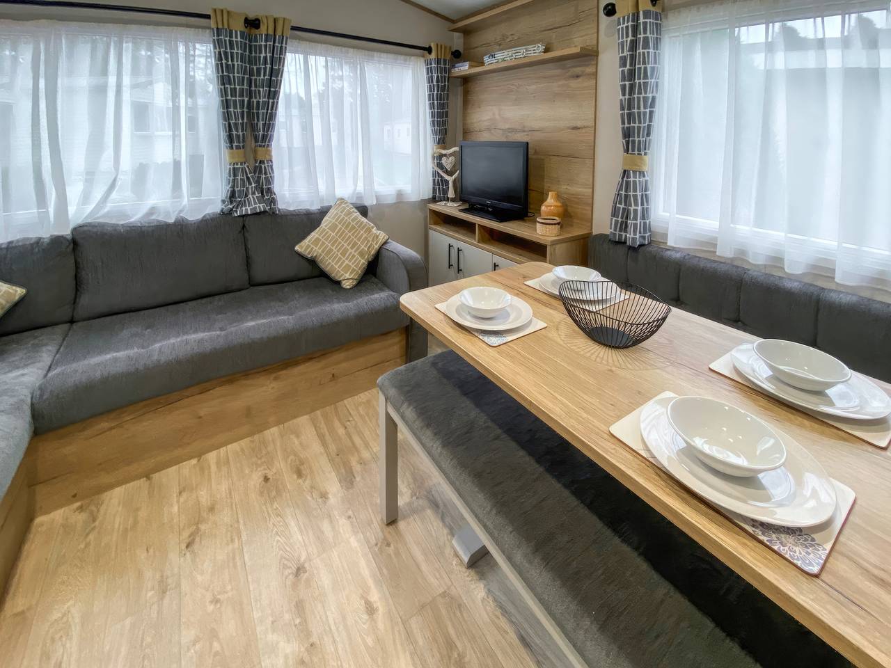 Giltar 1 The Saltern Holiday Park - Ukc8208 in Tenby, Permbrokeshire