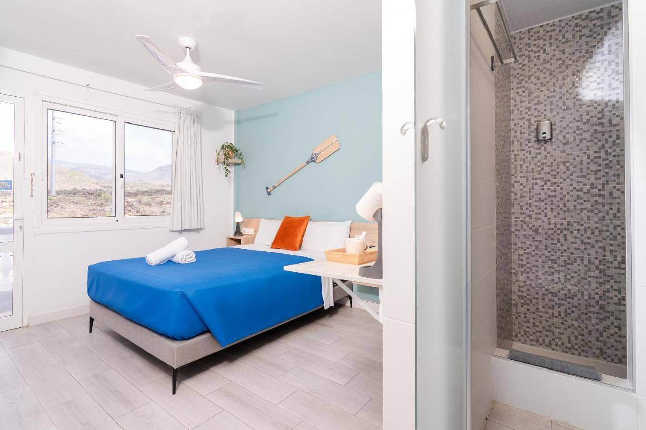 Hostel Neon Tenerife in Arona, Teneriffa Süd