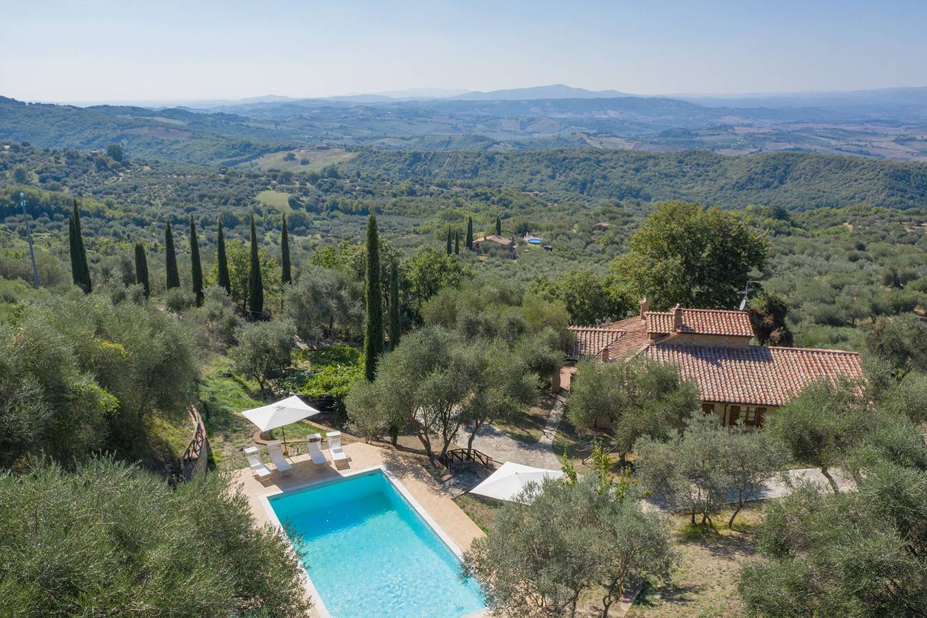 Casale Colombini in Cinigiano, Grosseto Province