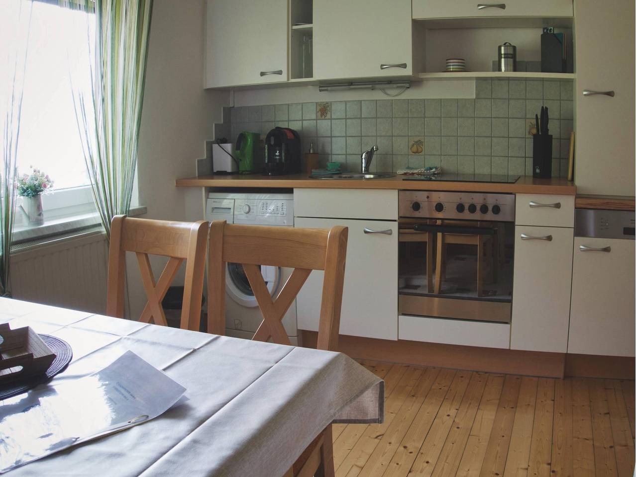 Ganze Wohnung, Apartment mit Bergblick in Treffen am Ossiacher See, Gerlitzen