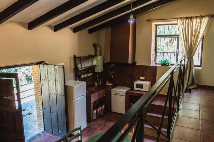 Casa rural para 4 personas, con terraza además de piscina y jardín en Jabugo - 3