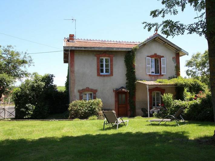 Gîte pour 6 personnes, avec Terrasse et Jardin