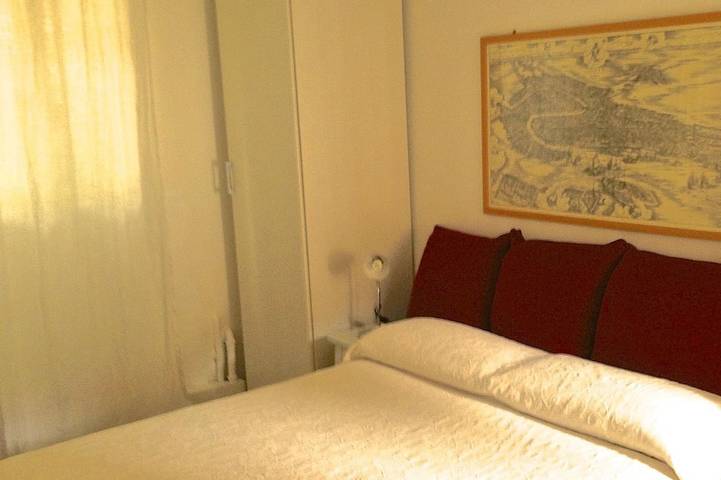 Ganze Wohnung, Sonnige Wohnung mit großer Terrasse einen Steinwurf von Rialto-Brücke, free wifi in Venedig, Lagune von Venedig