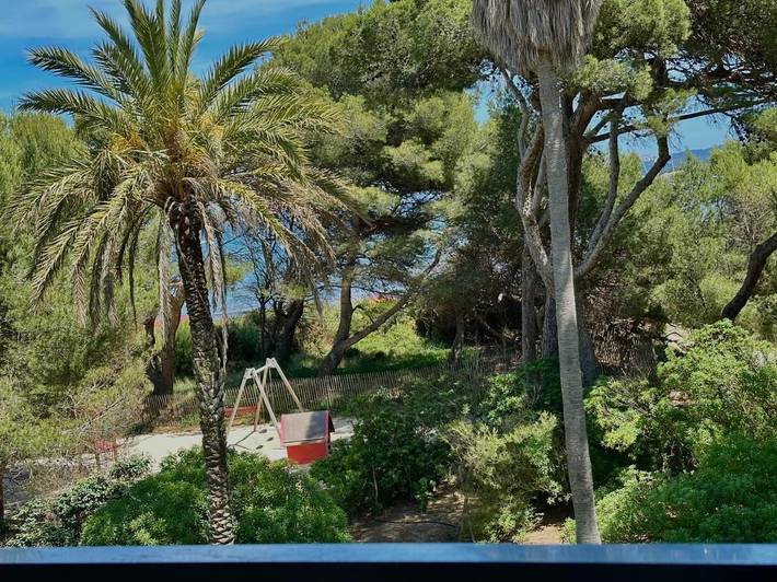 Gîte pour 5 personnes, avec jardin ainsi que vue et piscine dans Plage La Badine - 2