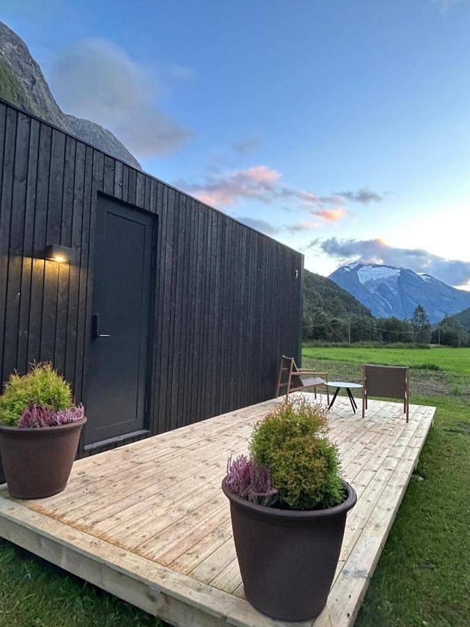 Fjellhytte for 2 personer, med Terrasse og Utsikt i Stryn 