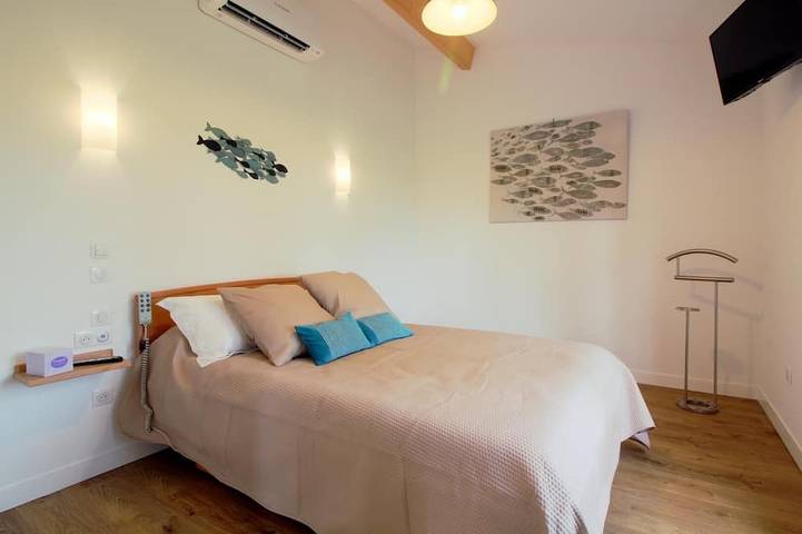 Location de vacances pour 2 personnes, avec jacuzzi et jardin à Tizac-de-Curton - 2