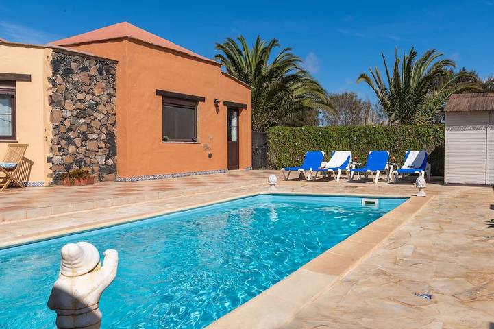 Villa pour 8 personnes, avec jacuzzi et jardin - 1
