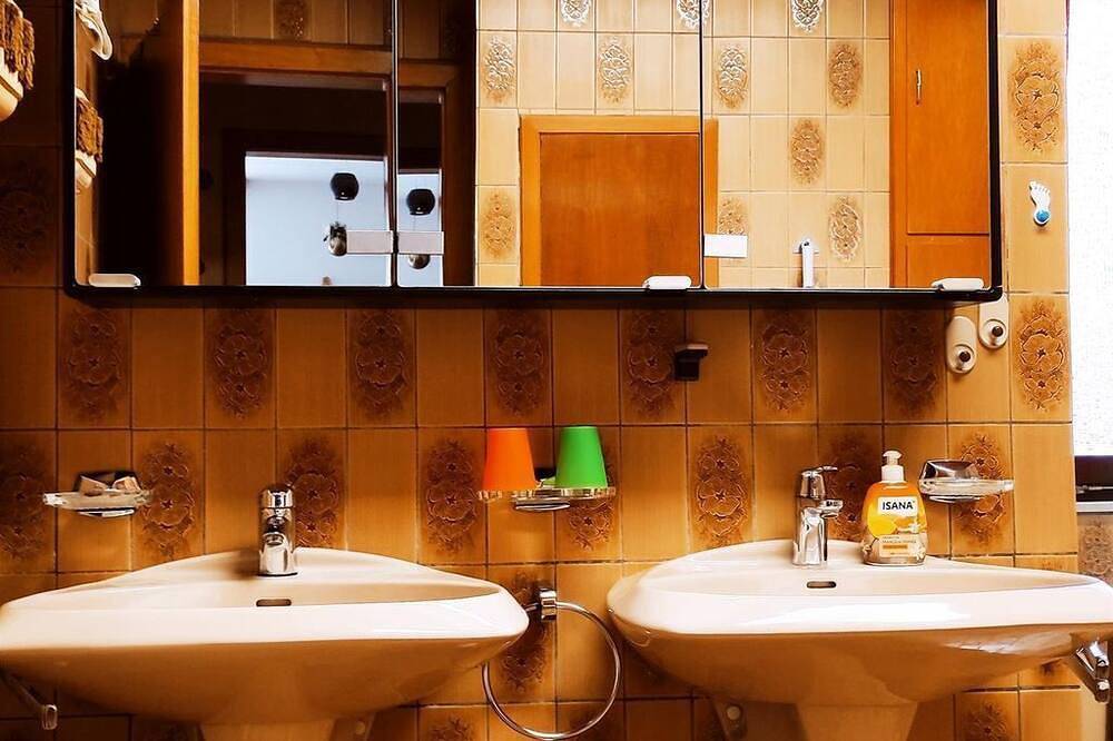 Ganze Wohnung, Ferienwohnung Link - Fewo. mit Bad, Schlaf-, Wohnzimmer(Couchbett) in Oberwesel, Mittelrhein